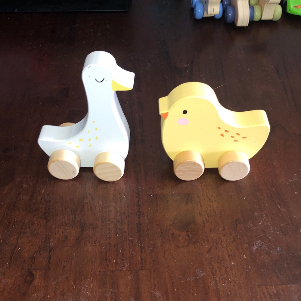 💙 Wooden Roll-Along Duck and Chick Toy Set